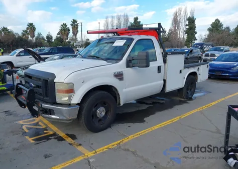 2008 Ford F-350 Chassis Xl/Xlt z USA, uszkodzony, nr VIN 1FDSF34R88EB68609